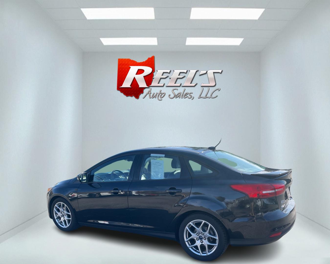 2015 Black /Black Ford Focus SE Sedan (1FADP3F27FL) with an 2.0L I4 DOHC 16V engine, 6-Speed Automatic transmission, located at 11115 Chardon Rd. , Chardon, OH, 44024, (440) 214-9705, 41.580246, -81.241943 - Photo#8